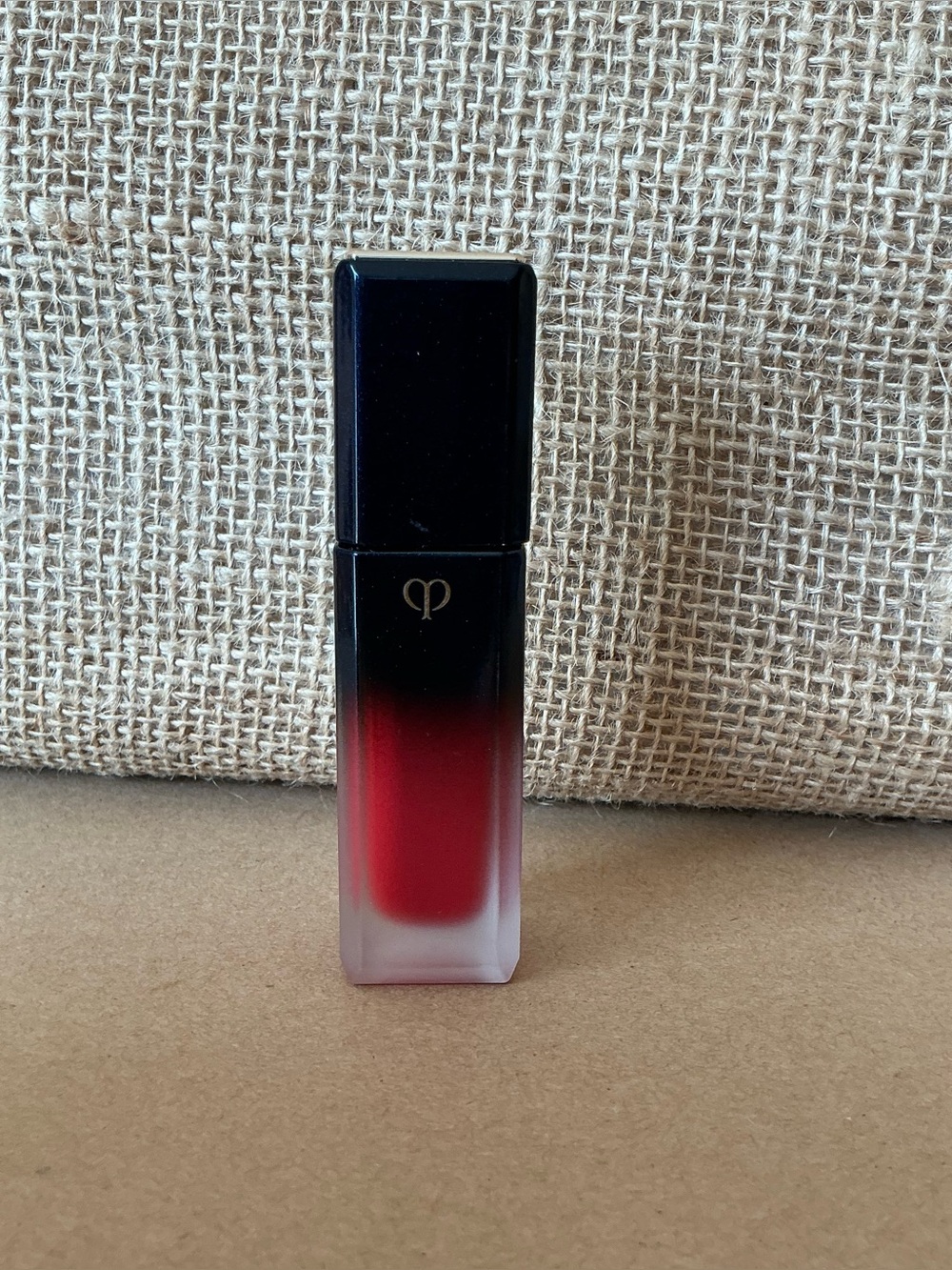 Cle de Peau Radiant Liquid Lipstick Rouge Matte 107 Silk Kimono